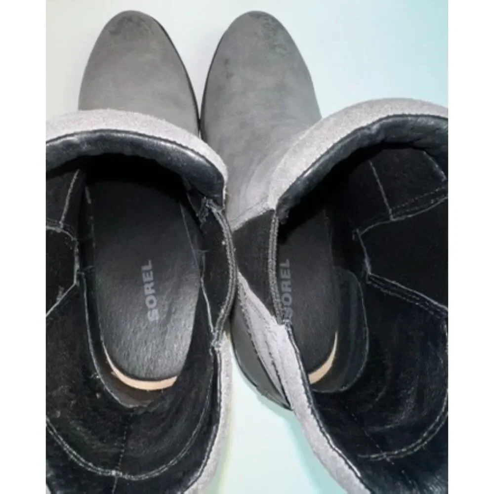 Sorel Quarry Gray Leather After Hours Chelsea wedge boot. Size 8.